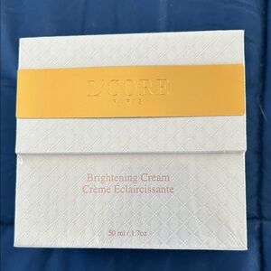 L’Core Paris Brightening Cream